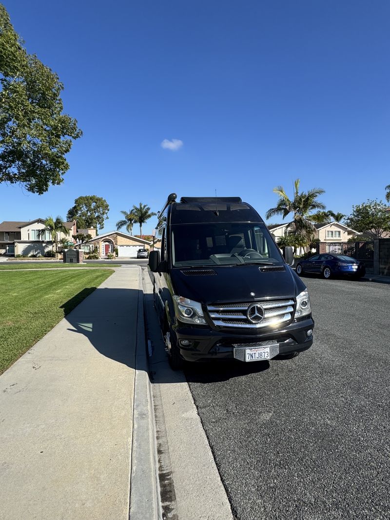 Picture 4/12 of a 2015 Roadtrek E-Trek RV for sale in Westminster, California