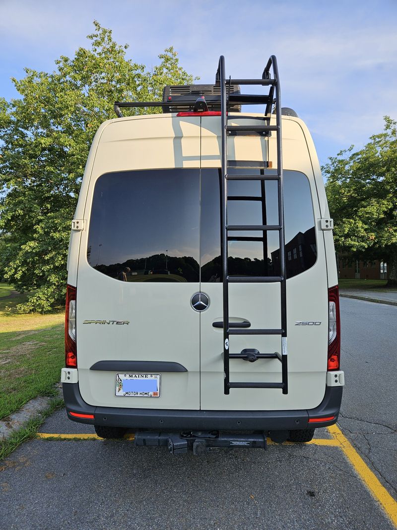 Picture 5/16 of a 2022 Winnebago Revel, 44E 4WD for sale in Gorham, Maine