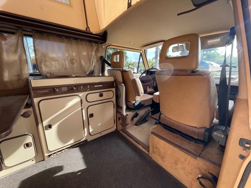 Picture 2/8 of a 1985 Volkswagen Vanagon (Westfalia) for sale in Los Angeles, California