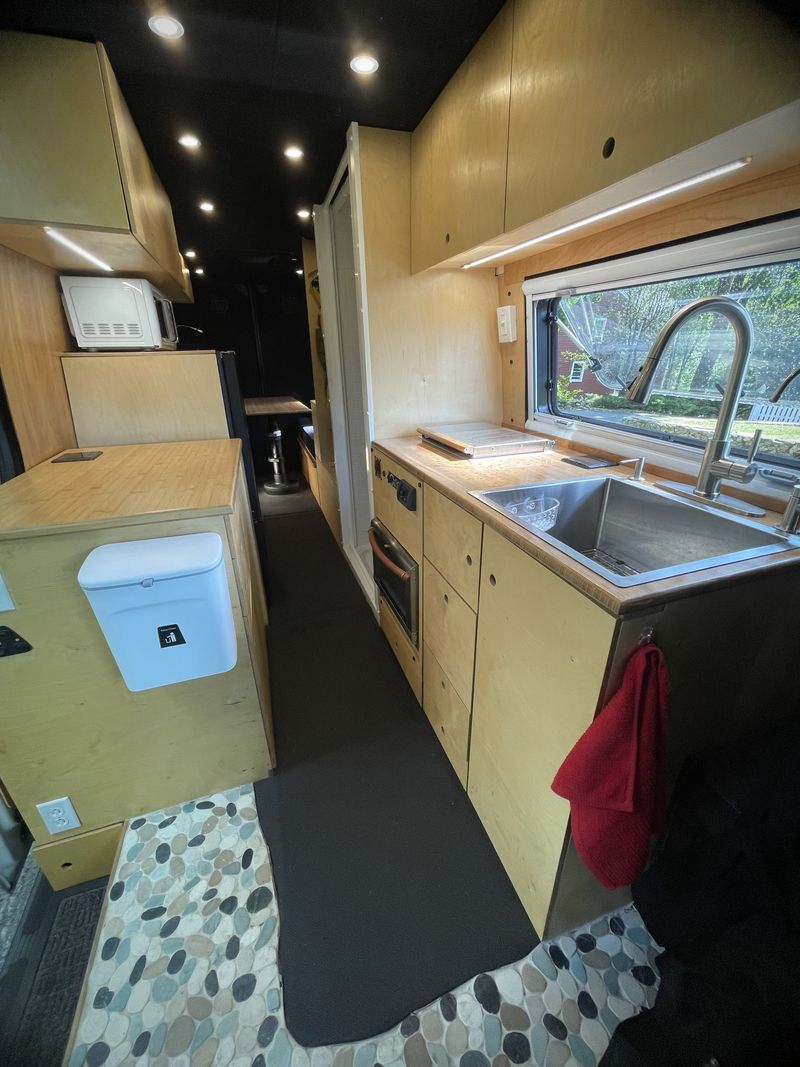 Picture 5/44 of a 2019 Sprinter 2500, 170 ext., HR, 4x4. Low mileage! for sale in Los Angeles, California