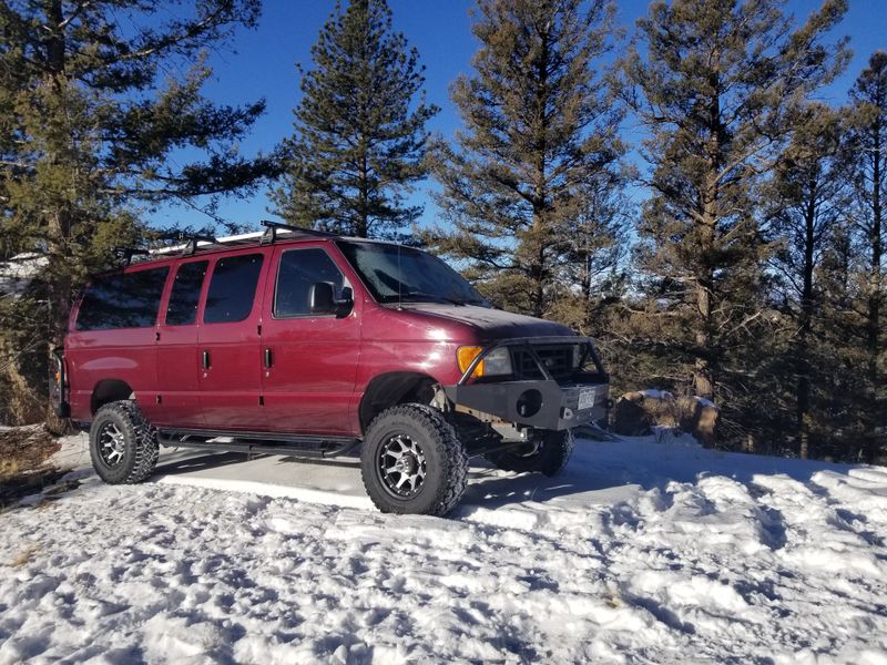 Picture 1/17 of a 2006 Ford E350 4WD Campervan for sale in Colorado Springs, Colorado