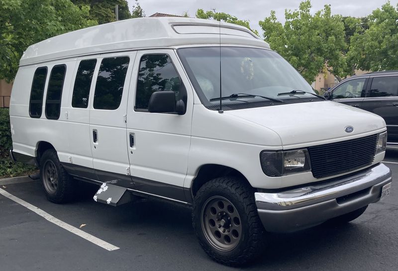 Picture 2/18 of a 2002 Ford Econoline E-350 Super Duty  for sale in Encinitas, California