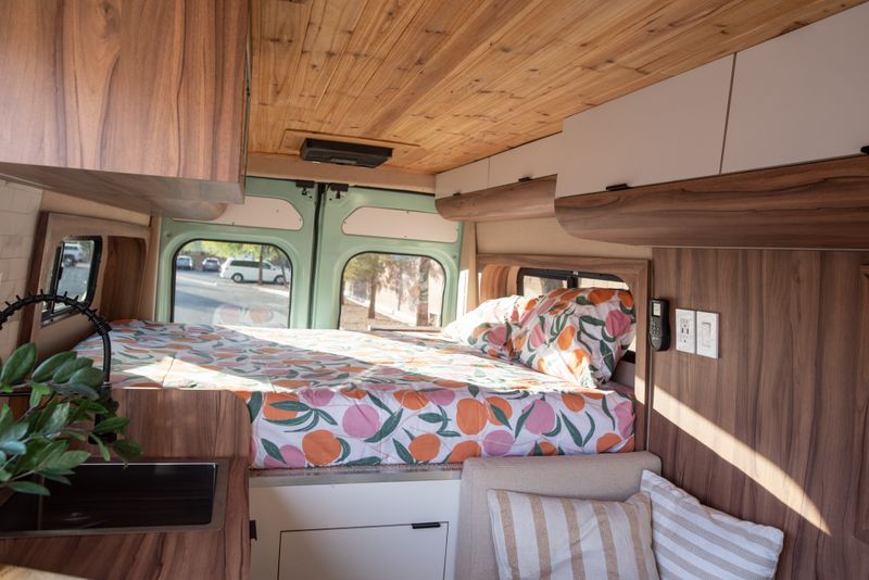 Picture 5/23 of a Brittany - The home on wheels by Mybushotel for sale in Las Vegas, Nevada