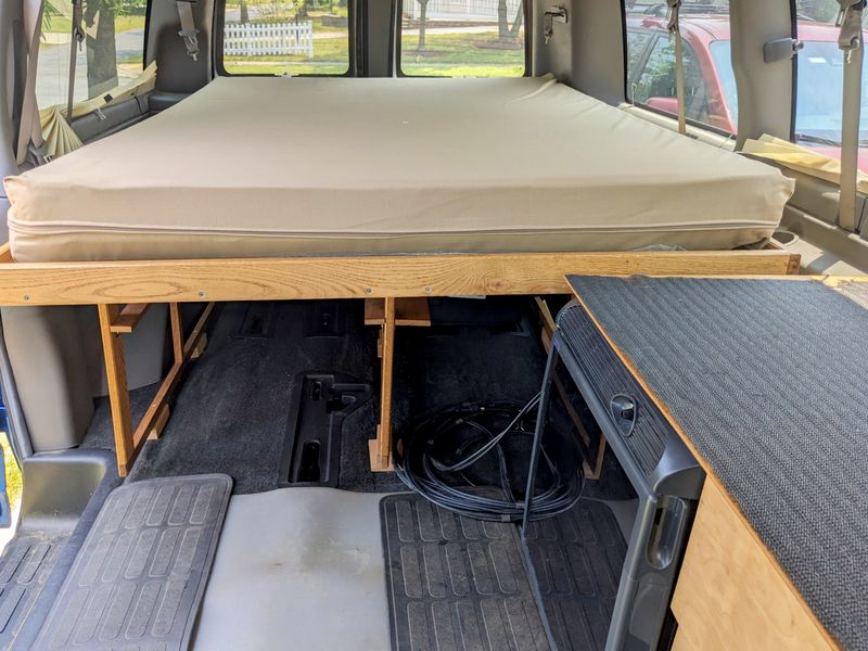 Picture 4/15 of a 2019 E2500 Chevy passenger van - stealth camper for sale in Easton, Maryland