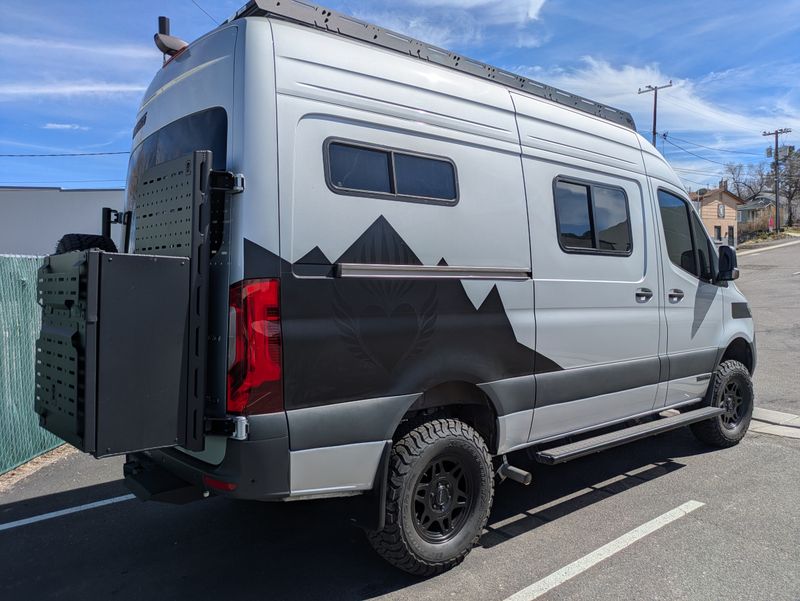 Picture 2/24 of a 2025 Modified Winnebago Adventure Wagon AWD for sale in Prescott, Arizona