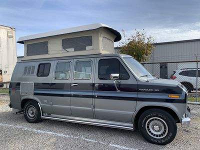 Photo of a Camper Van for sale: 1989 Ford E150 Sportsmobile Campervan with Penthouse Pop-Top