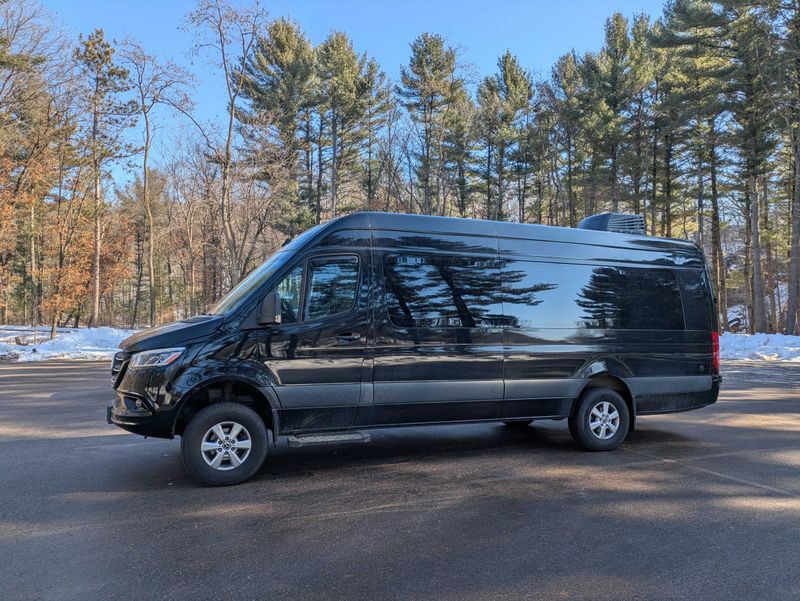 Picture 1/15 of a 2020 Mercedes Benz Sprinter 2500 3.0 Turbodiesel 170 EXT 4x4 for sale in Batavia, Illinois