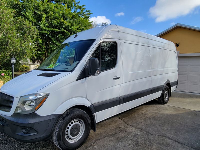 Picture 3/11 of a 2500 Diesel Sprinter for sale in Vero Beach, Florida