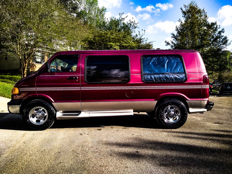 Picture 2/25 of a 2003 Dodge Ram Camper Van 1500 for sale in Tallahassee, Florida