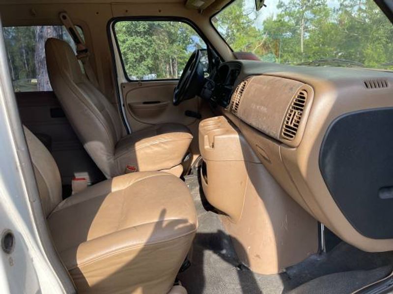 Picture 4/6 of a 2000 Dodge Ram Van 3500 5.9L for sale in Tallahassee, Florida