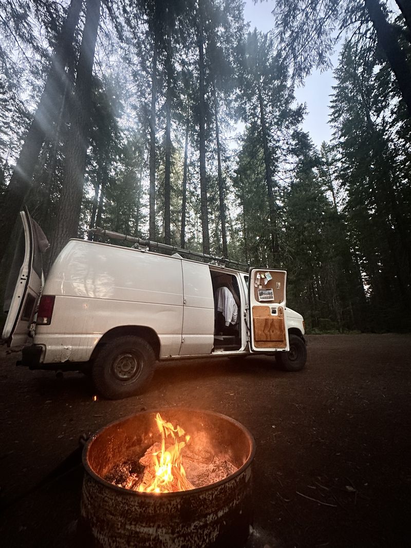 Picture 5/12 of a 2006 Ford E-250 Camper Van for sale in Kent, Washington