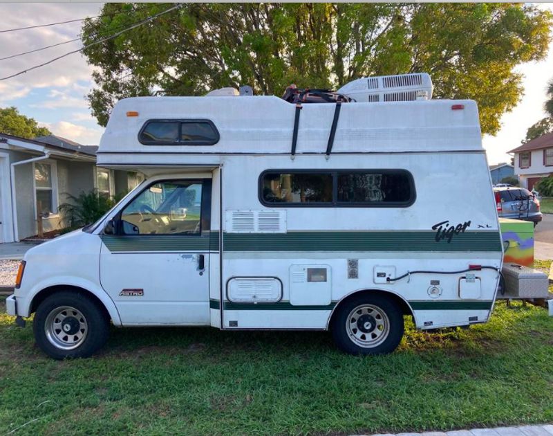 Picture 1/16 of a 1992 Chevy Astro Tiger XL for sale in Nashville, Tennessee