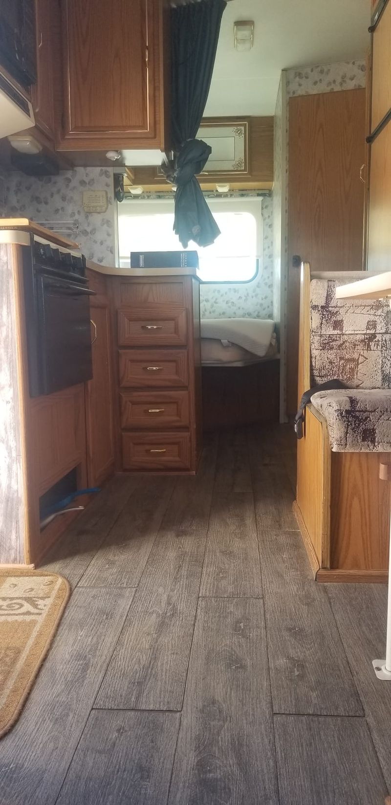 Picture 5/16 of a 1996 Itasca Winnebago 22ft LOW Miles for sale in Las Vegas, Nevada