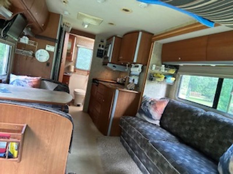 Picture 2/6 of a 2007 Winnebago View 23H for sale in Georgetown, South Carolina