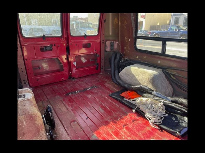 Picture 3/9 of a 2000 Dodge Ram 1500 Hi top camper van  for sale in Northampton, Pennsylvania