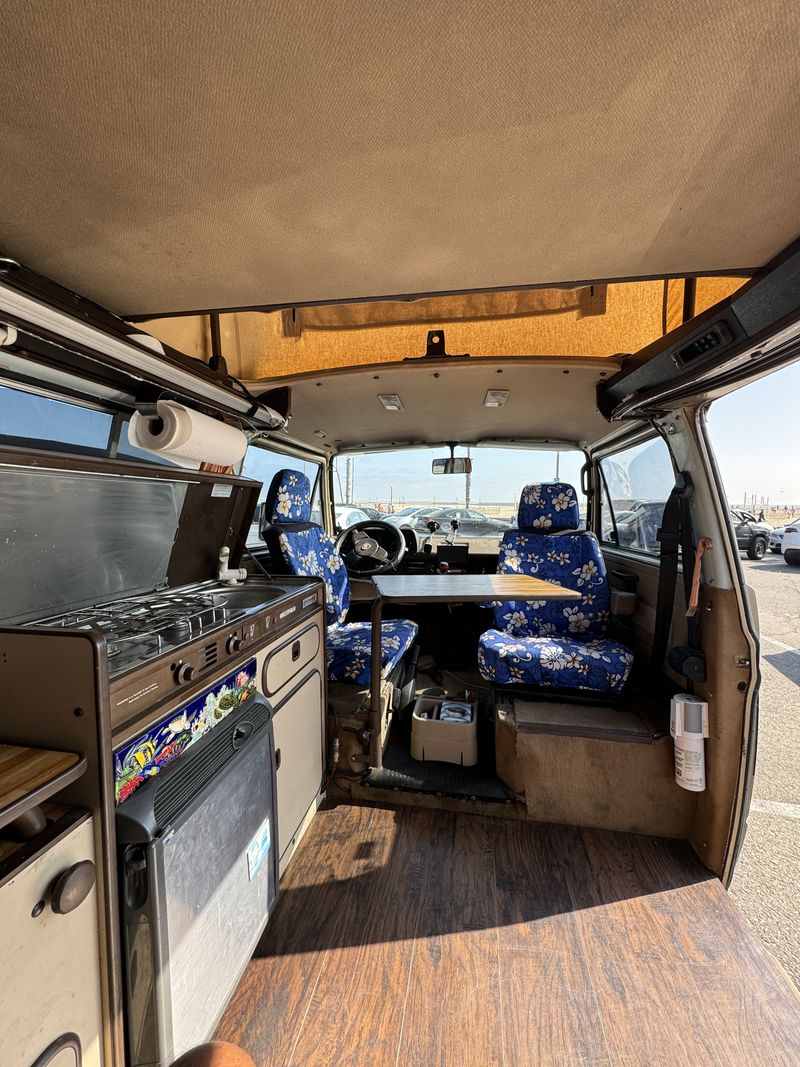 Picture 3/11 of a 1985 VW Westfalia Vanagon for sale in Venice, California