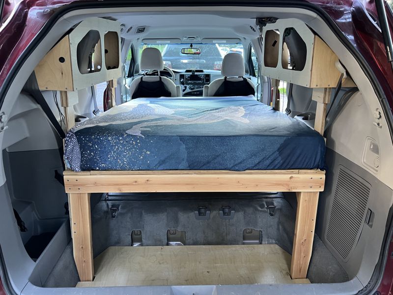 Picture 4/12 of a 2014 Toyota Sienna - Super Stealth Camper for sale in Portland, Oregon