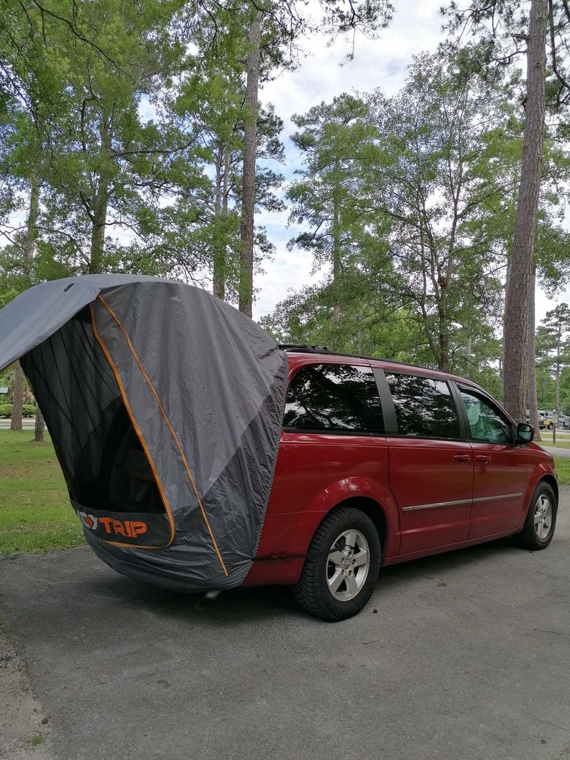 Picture 3/17 of a 2008 Dodge Grand Caravan Minivan for sale in New Smyrna Beach, Florida