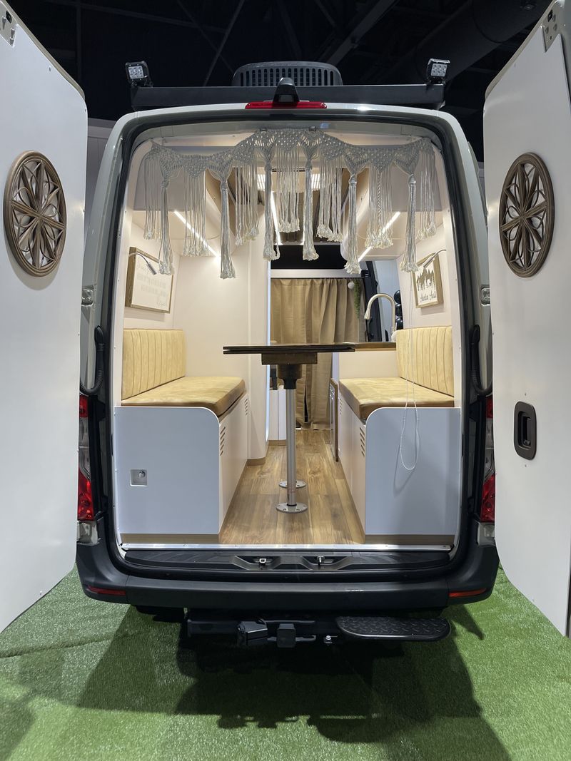 Picture 5/14 of a LUXURY 4x4 Sprinter - Financing Available for sale in Las Vegas, Nevada