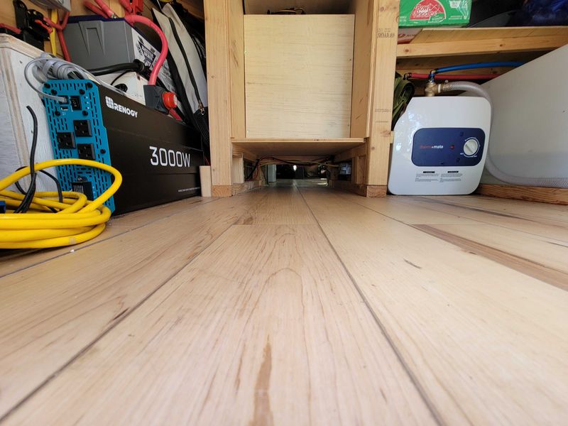 Picture 5/26 of a LIKE NEW... Just barely broke in ! for sale in Portland, Oregon