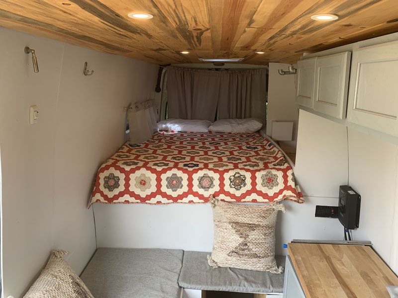 Picture 4/10 of a Super Cute 2019 Mercedes Sprinter 170 for sale in Altadena, California