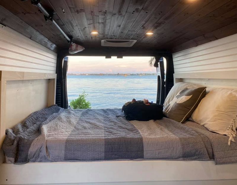 Picture 3/17 of a 2019 Ram promaster 2500 high top 159"wb campervan for sale in Cape Coral, Florida