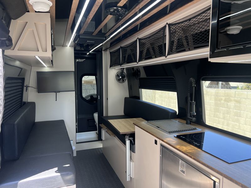 Picture 3/15 of a  27 North Venture - Sprinter 170 AWD for sale in Seal Beach, California