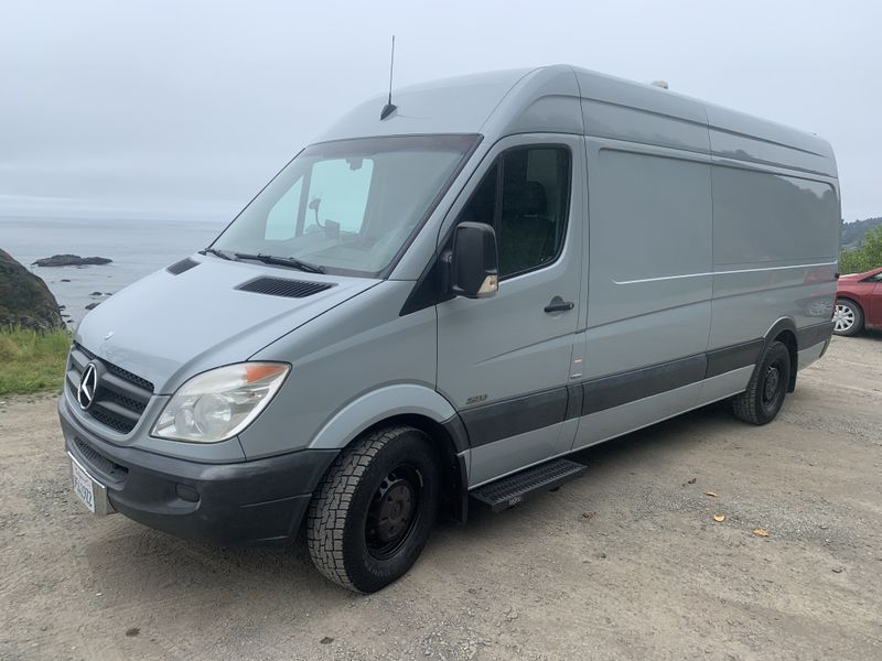 Picture 2/21 of a BEAUTIFUL MERCEDES SPRINTER VAN 2500! for sale in Arcata, California