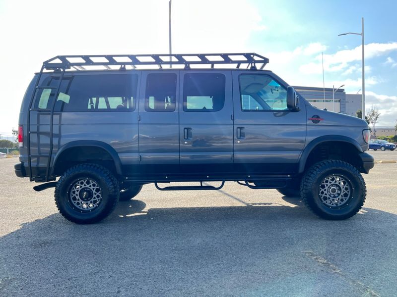 Picture 1/9 of a 2000 Ford E-350 for sale in Dillon, Colorado