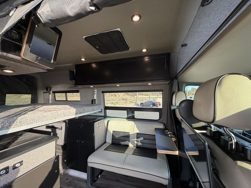 Picture 3/45 of a 4x4 Mercedes Sprinter Meticulously Upgraded for sale in Los Angeles, California