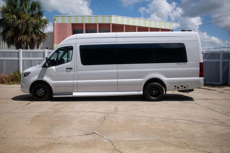 Picture 1/18 of a Midwest Automotive Designs Ultimate Toys Coach for sale in Los Angeles, California