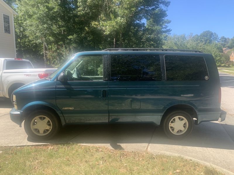 Picture 1/30 of a 2000 Chevrolet Astro Camper for sale in Wake Forest, North Carolina