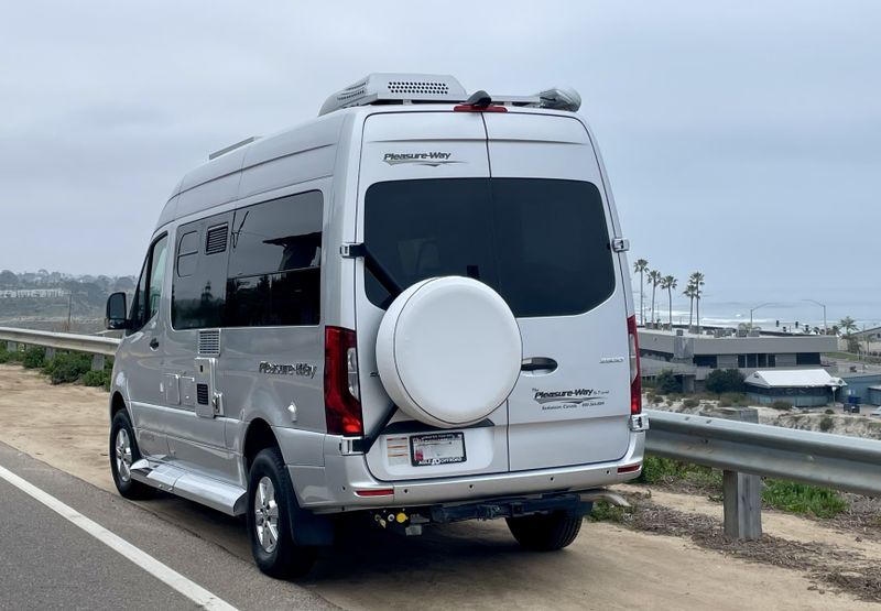 Picture 3/8 of a 2021 Pleasure-Way Ascent TS for sale in Encinitas, California