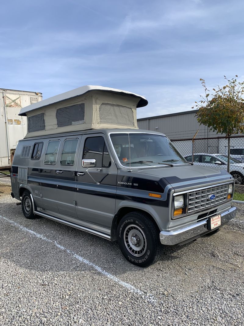 Picture 2/43 of a 1989 Ford E150 Sportsmobile Campervan with Penthouse Pop-Top for sale in Louisville, Kentucky