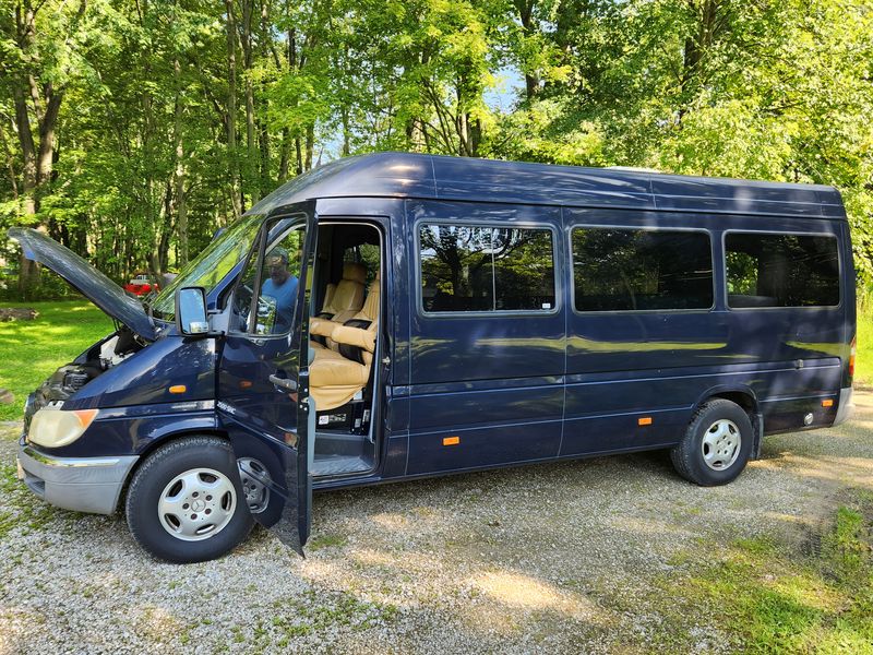 Picture 4/24 of a 2002 Mercedes Sprinter for sale in Columbia Station, Ohio