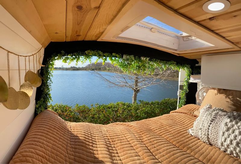 Picture 4/15 of a 2014 RAM PROMASTER for sale in New Brunswick, New Jersey