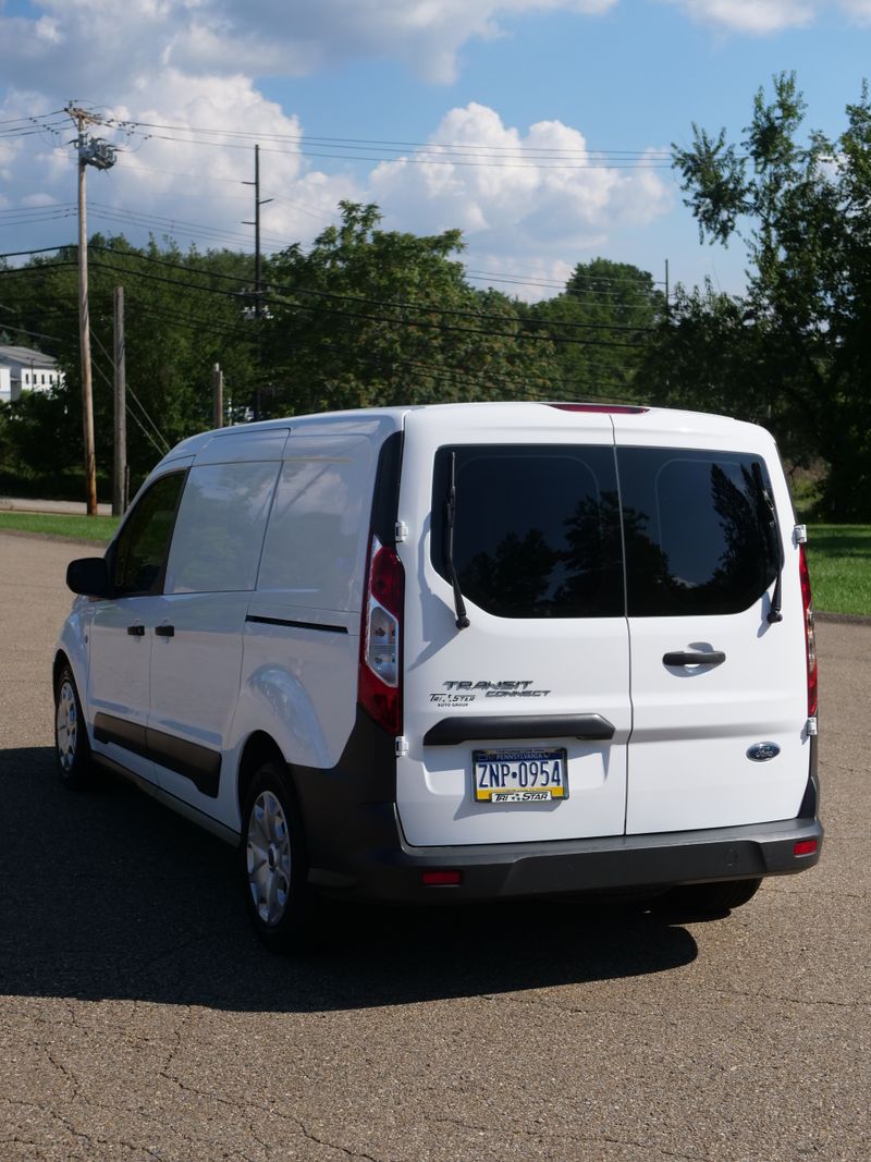 Picture 2/15 of a Ford Transit Connect LWB XL for sale in East Pittsburgh, Pennsylvania