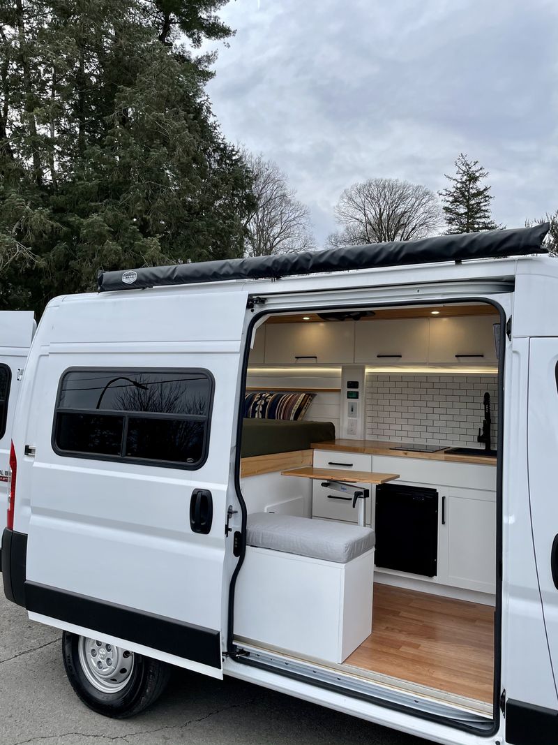 Picture 3/9 of a 2020 Ram Promaster 136 for sale in Nashville, Tennessee