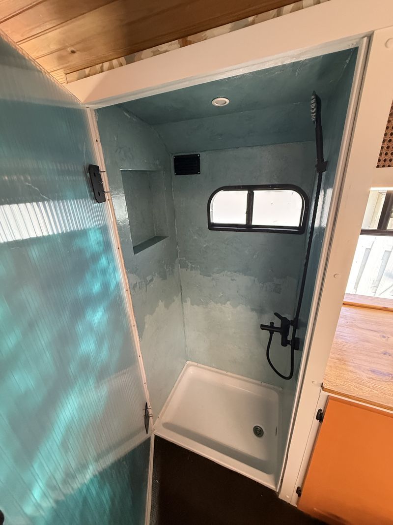 Camper Van For Sale: 2000 Ford E450 in Indialantic, Florida