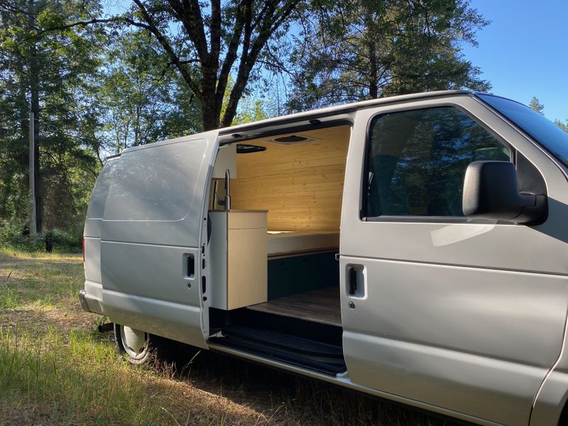 Picture 2/25 of a Brand new conversion - Ford E 150 - low milage  for sale in Applegate, California