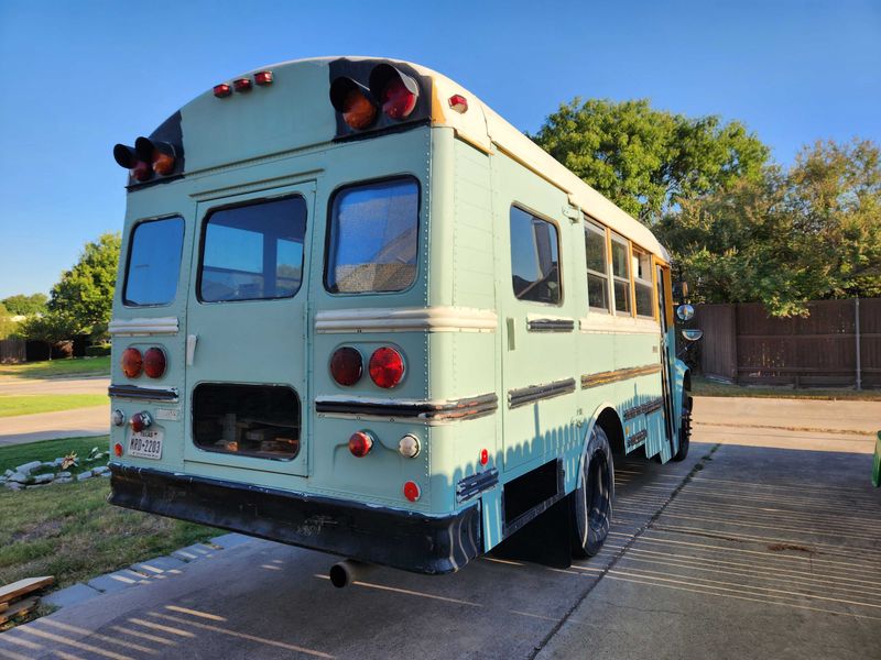 Picture 4/15 of a 1999 Thomas International Skoolie for sale in Carrollton, Texas