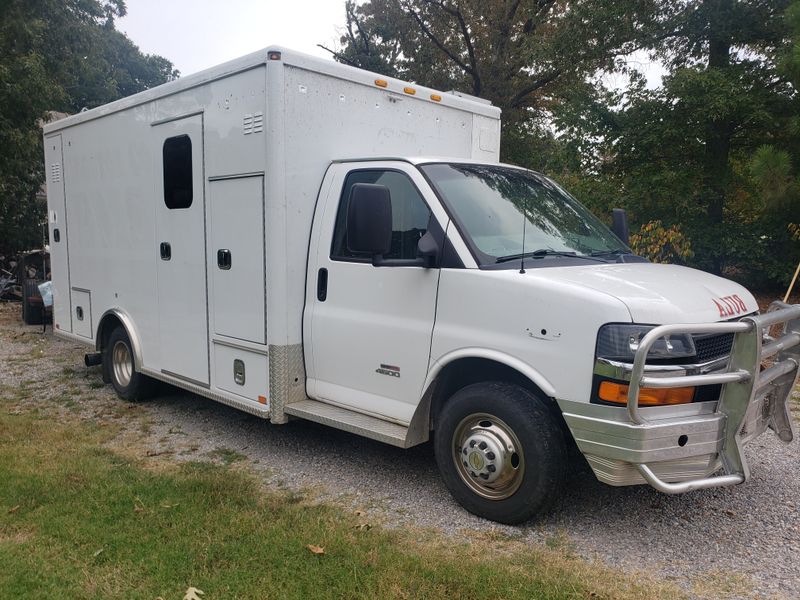Picture 1/19 of a 2015 Chevy Express 4500 for sale in Benton, Kentucky