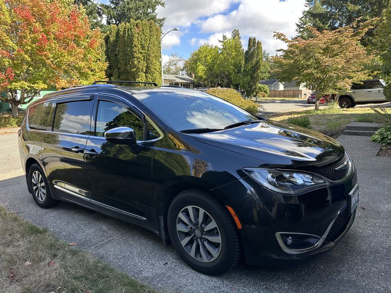 Picture 1/10 of a 2020 Chrysler Pacifica MInivan Camper for sale in Redmond, Washington