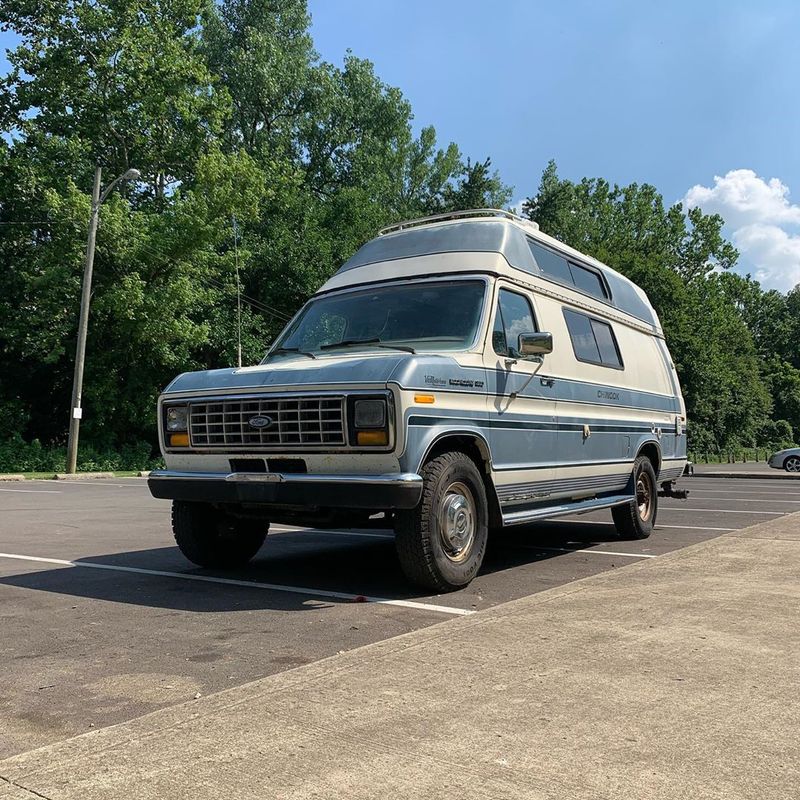 Picture 2/10 of a 1986 Ford E350 Chinook Camper Van  for sale in Columbus, Ohio