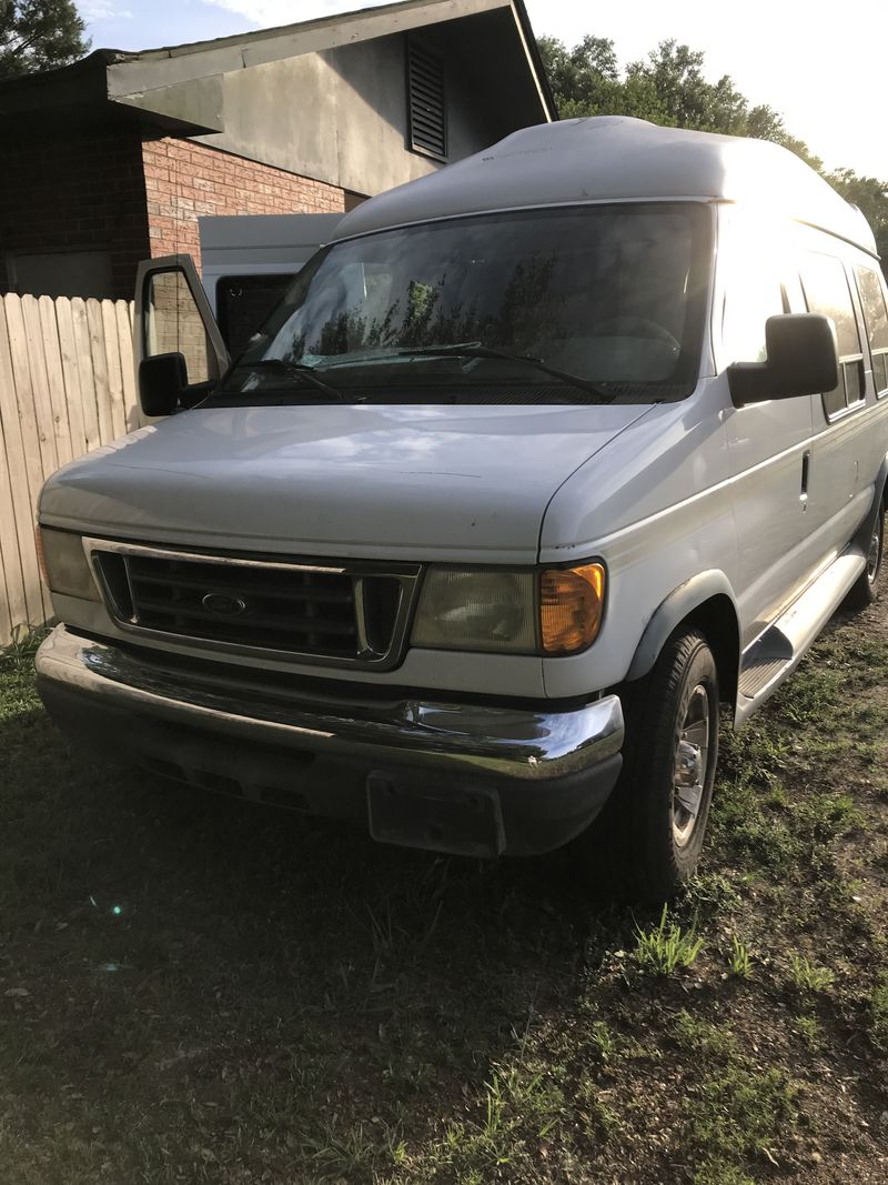 Picture 4/30 of a Ford E250 Campervan for sale in Manning, South Carolina