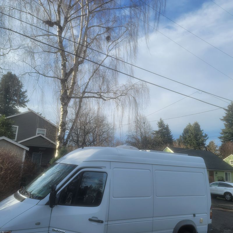 Picture 3/10 of a 2005 converted dodge sprinter 3500 high roof for sale in Portland, Oregon