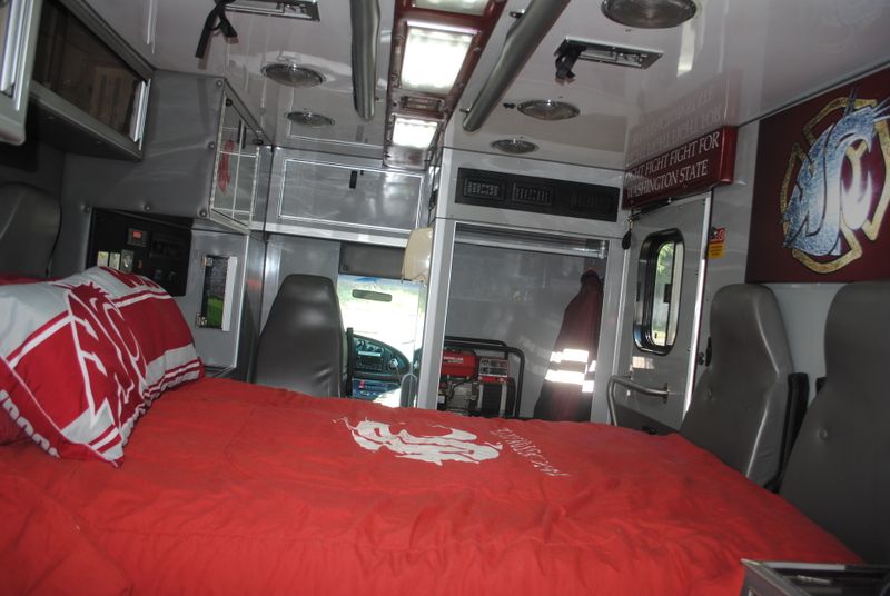 Picture 2/11 of a 2000 Ford e450 7.3 diesel for sale in Seattle, Washington