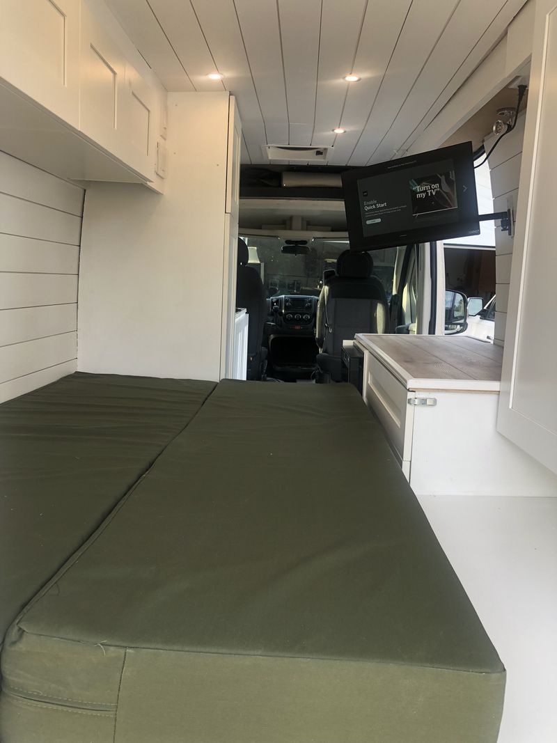 Picture 6/17 of a 2017 Ram Promaster 2500 159" WB Camper Van for sale in Saint Petersburg, Florida