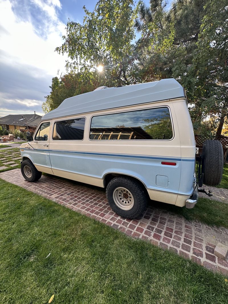 Picture 2/21 of a 1989 Ford Econoline for sale in Salt Lake City, Utah