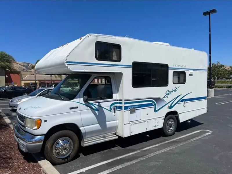 Picture 3/19 of a 1997 Winnebago Spirit 21ft for sale in Mountain View, California